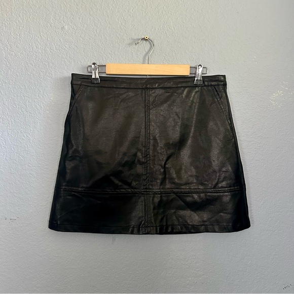 Petal and Pup Vegan Leather Mini Skirt - Picture 4 of 9
